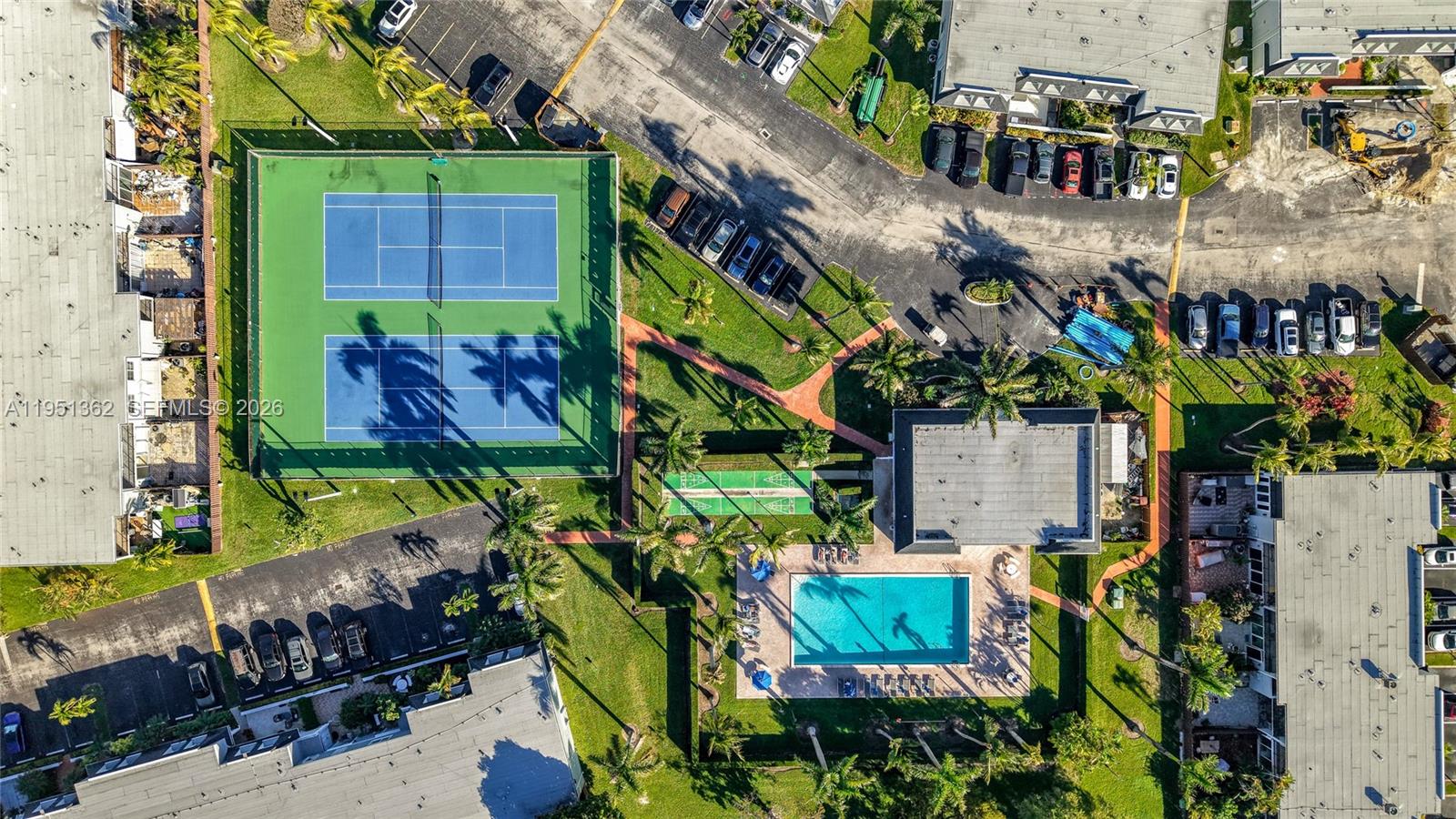 2412 NE 11th St # 160