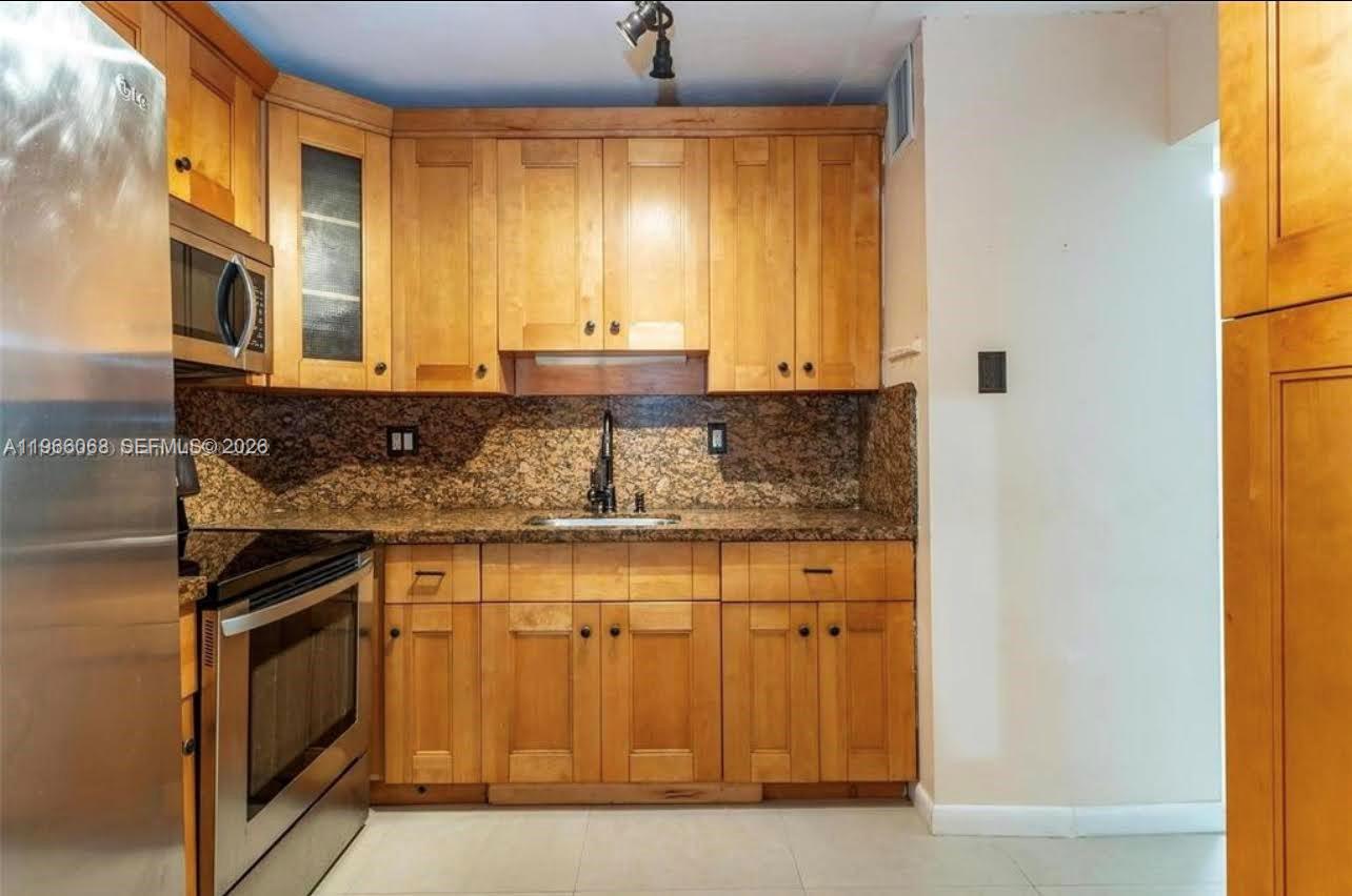 9678 Fontainebleau Blvd # 308