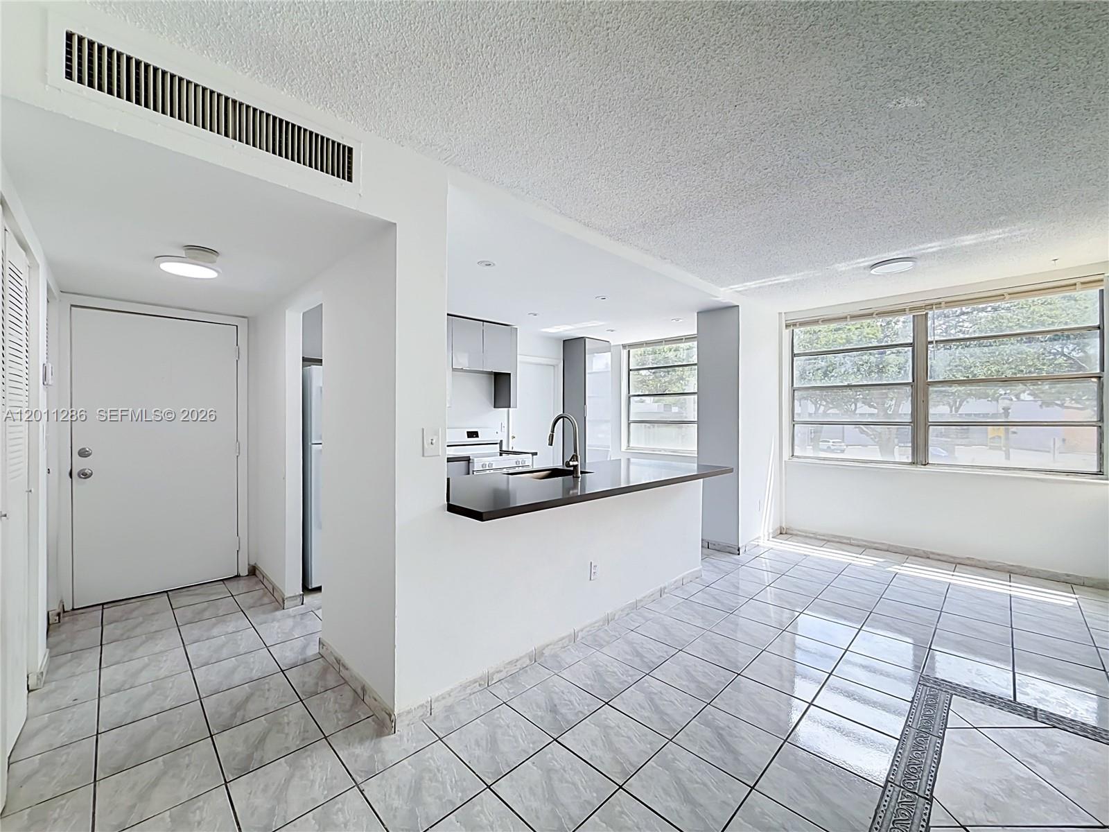 16400 NE 17th Ave # 206