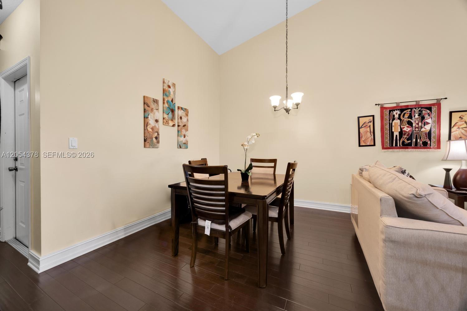 3326 NE 11th Dr