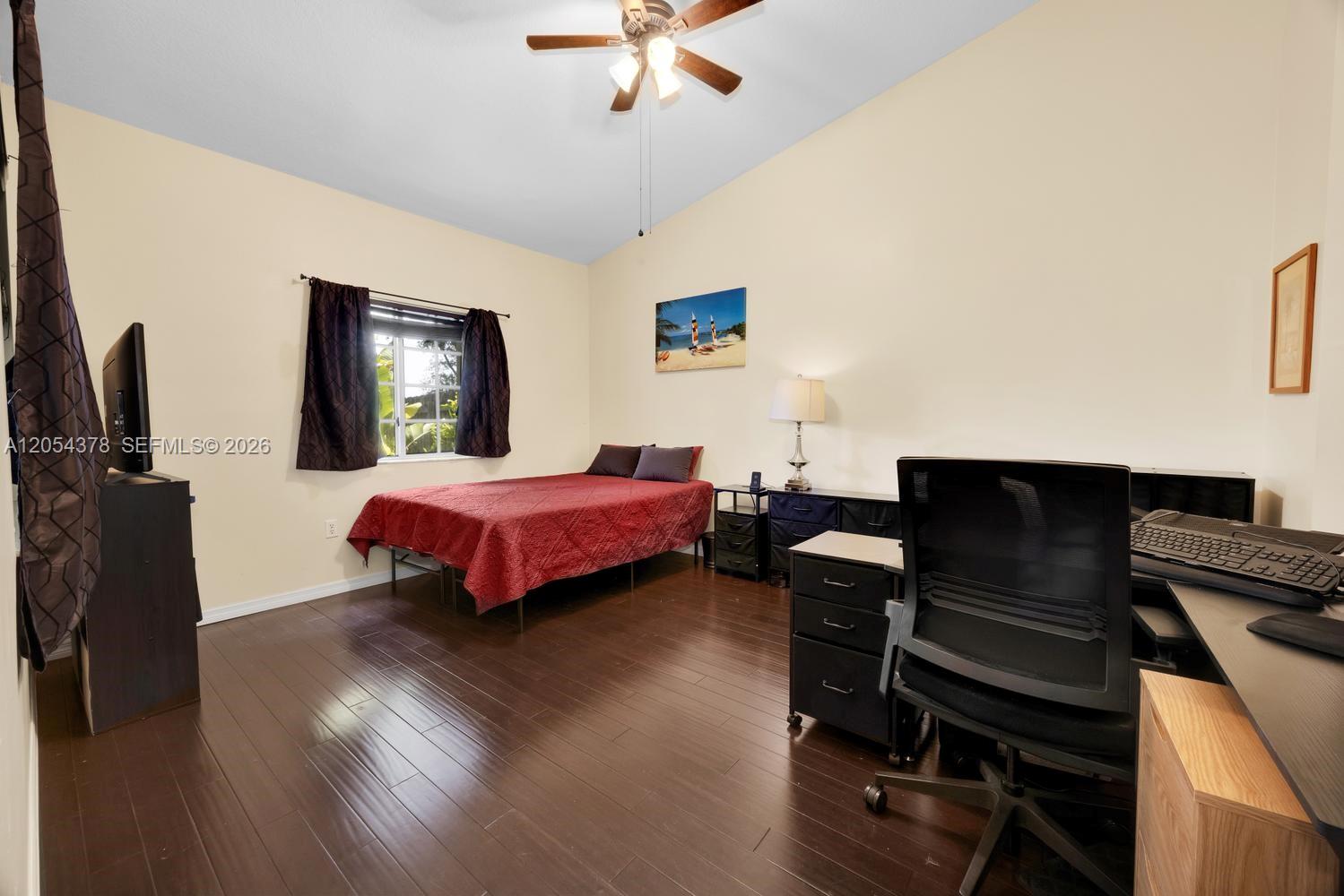 3326 NE 11th Dr