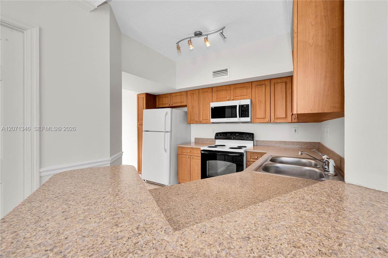 1280 S Alhambra Cir # 2413