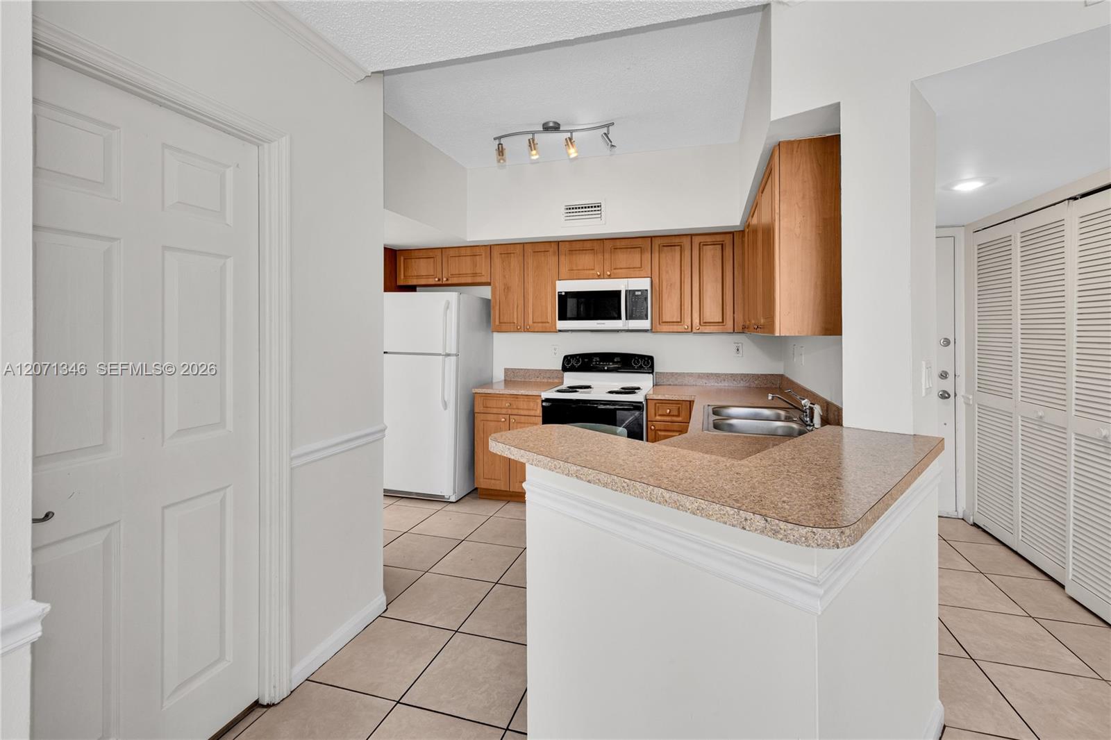 1280 S Alhambra Cir # 2413