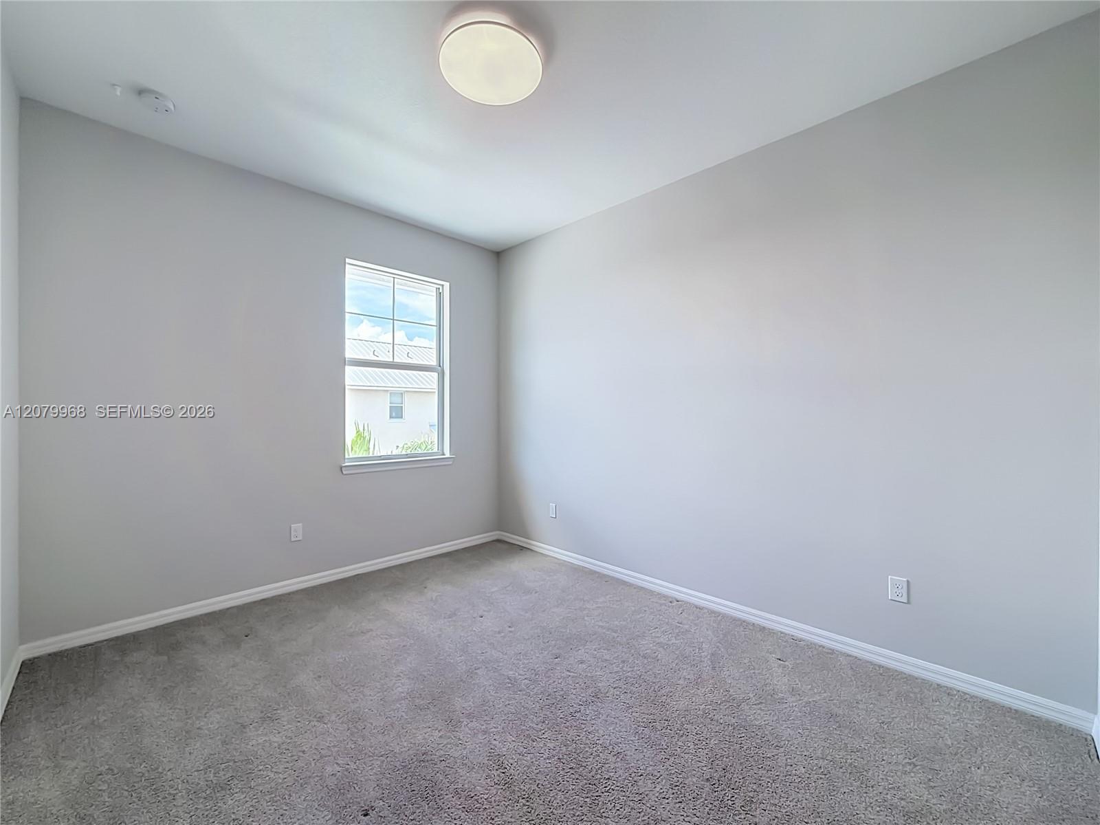 1040 Eucalyptus Dr # 2