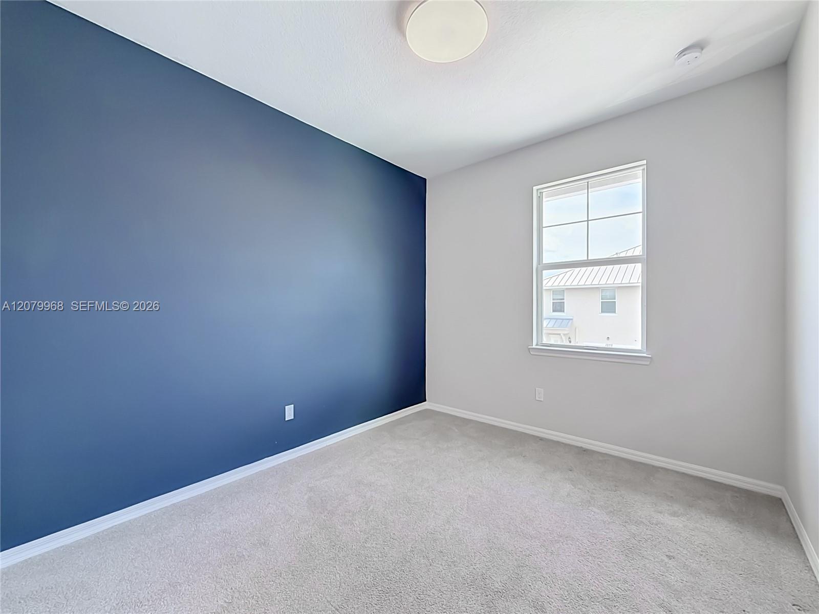 1040 Eucalyptus Dr # 2