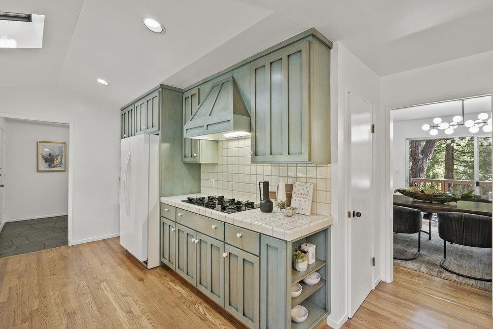 488 Yerba Buena Avenue