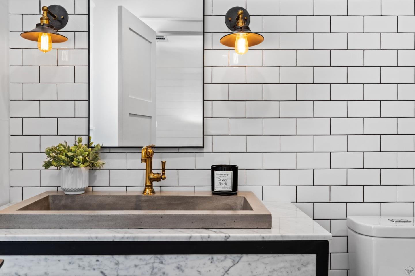 595 Summit Springs RD