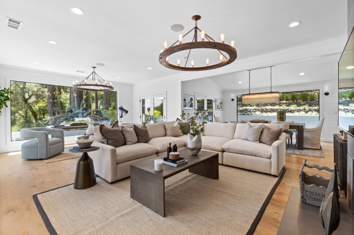 595 Summit Springs RD