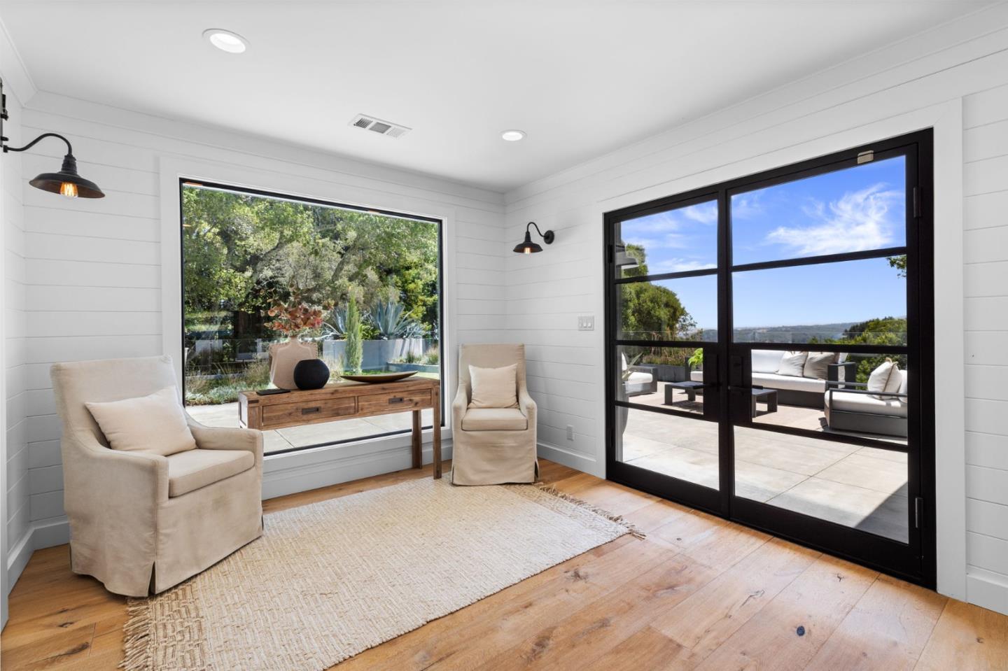 595 Summit Springs RD