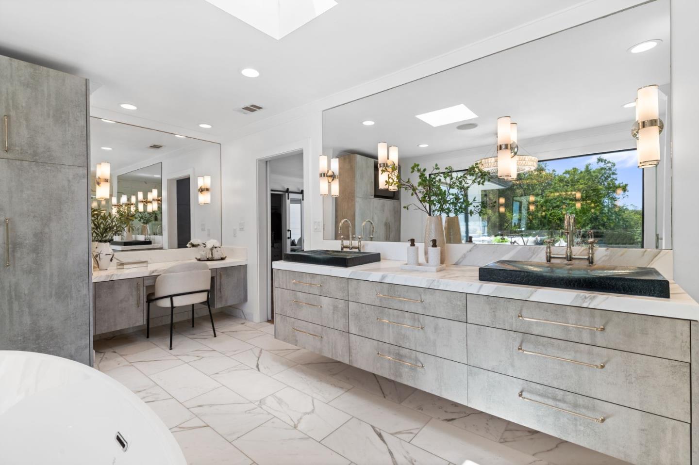 595 Summit Springs RD