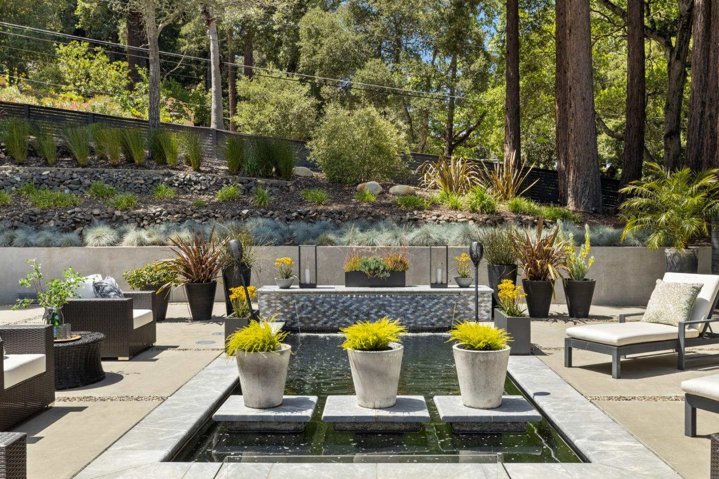 595 Summit Springs RD