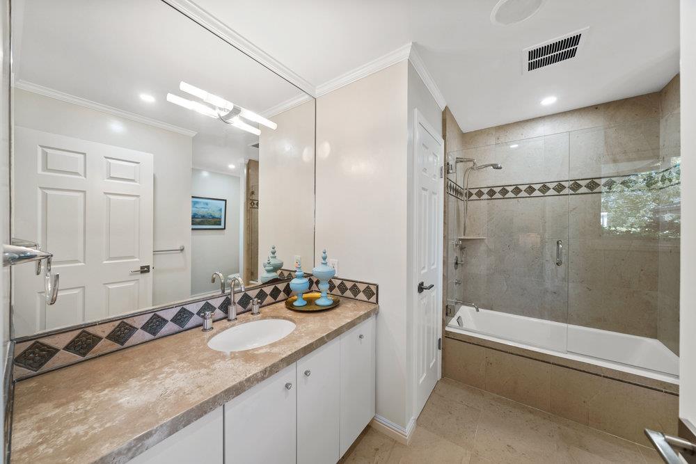 24600 Bella Ladera DR