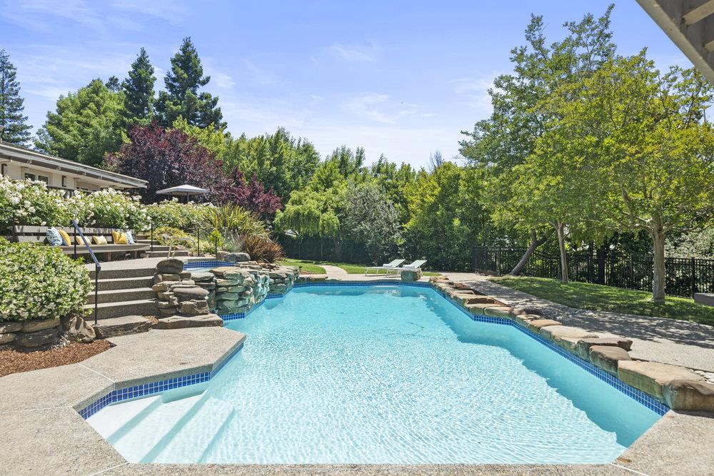 24600 Bella Ladera DR