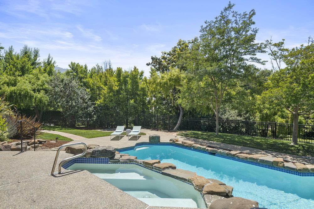 24600 Bella Ladera DR