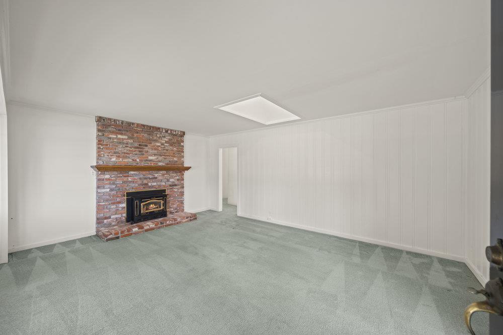 14251 Burns WAY