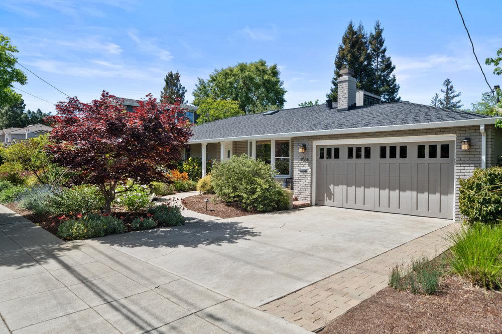 1634 Hollingsworth DR