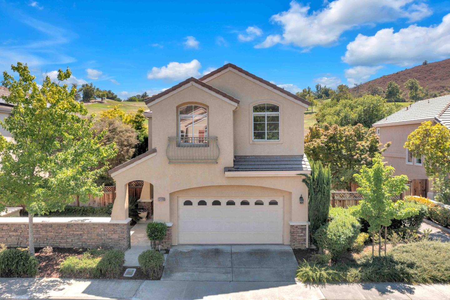 5490 Manderston Drive