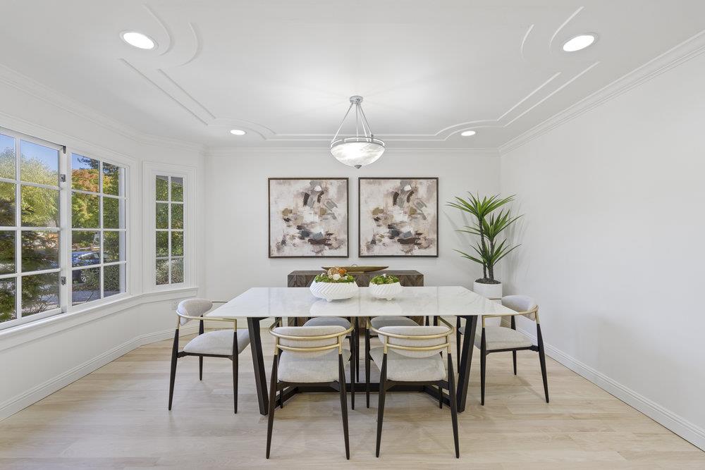 1405 Montclaire Place