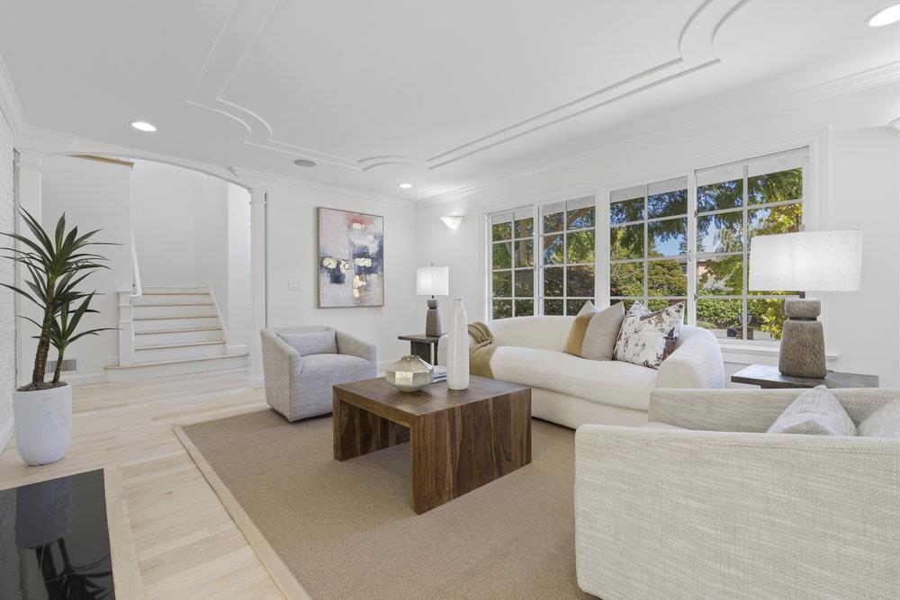 1405 Montclaire Place