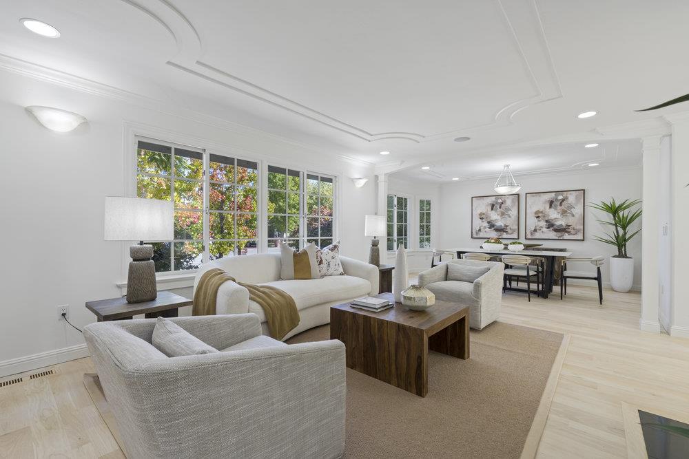 1405 Montclaire Place