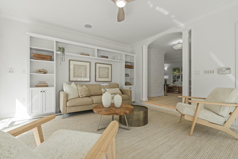1405 Montclaire Place