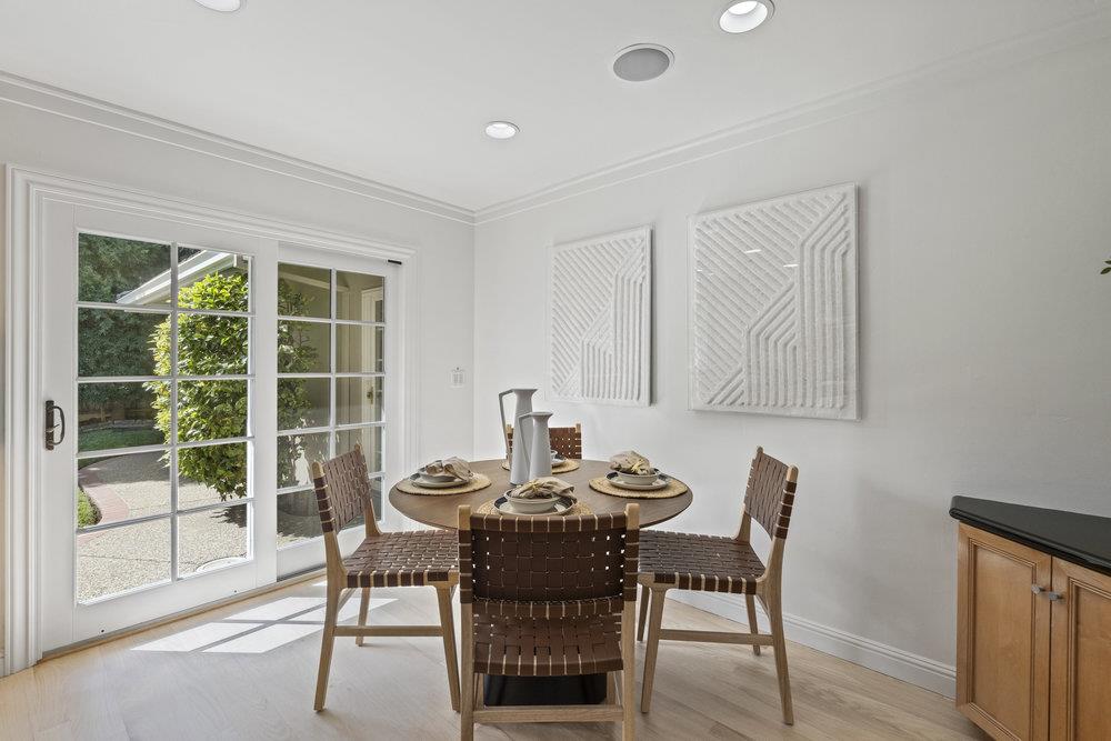 1405 Montclaire Place