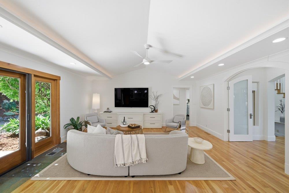 26950 Orchard Hill Lane