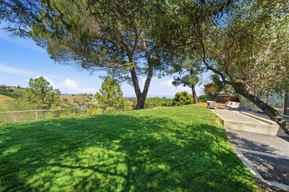 3162 La Mesa Drive