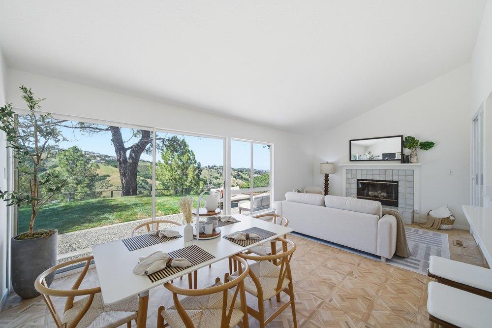 3162 La Mesa Drive