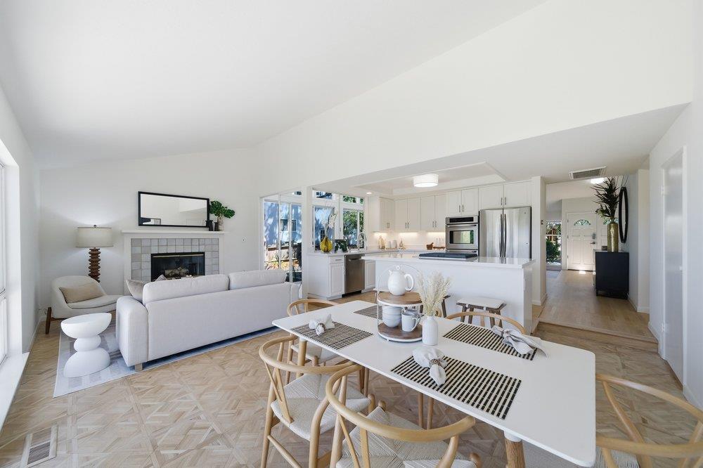 3162 La Mesa Drive