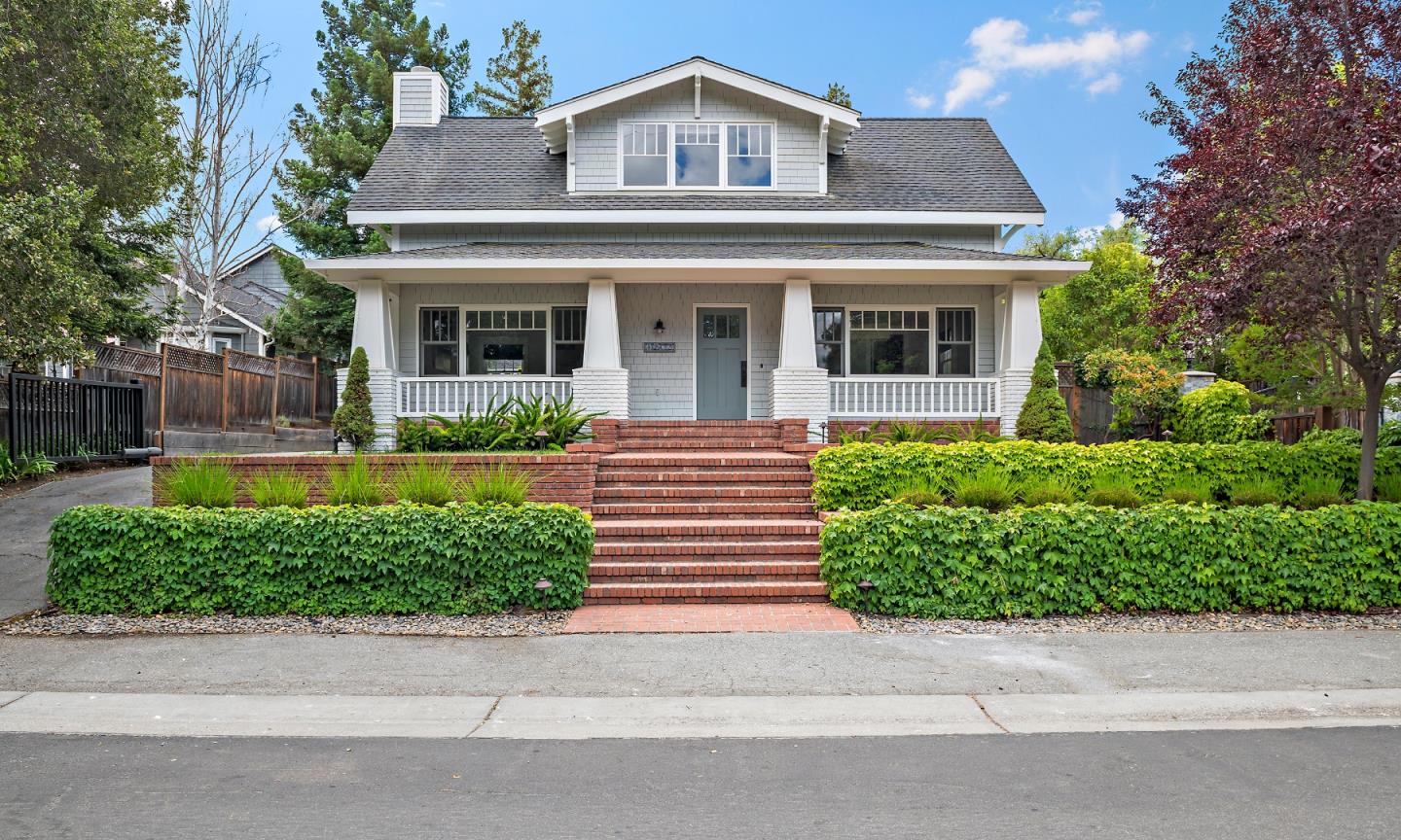 1203 N Lemon AVE