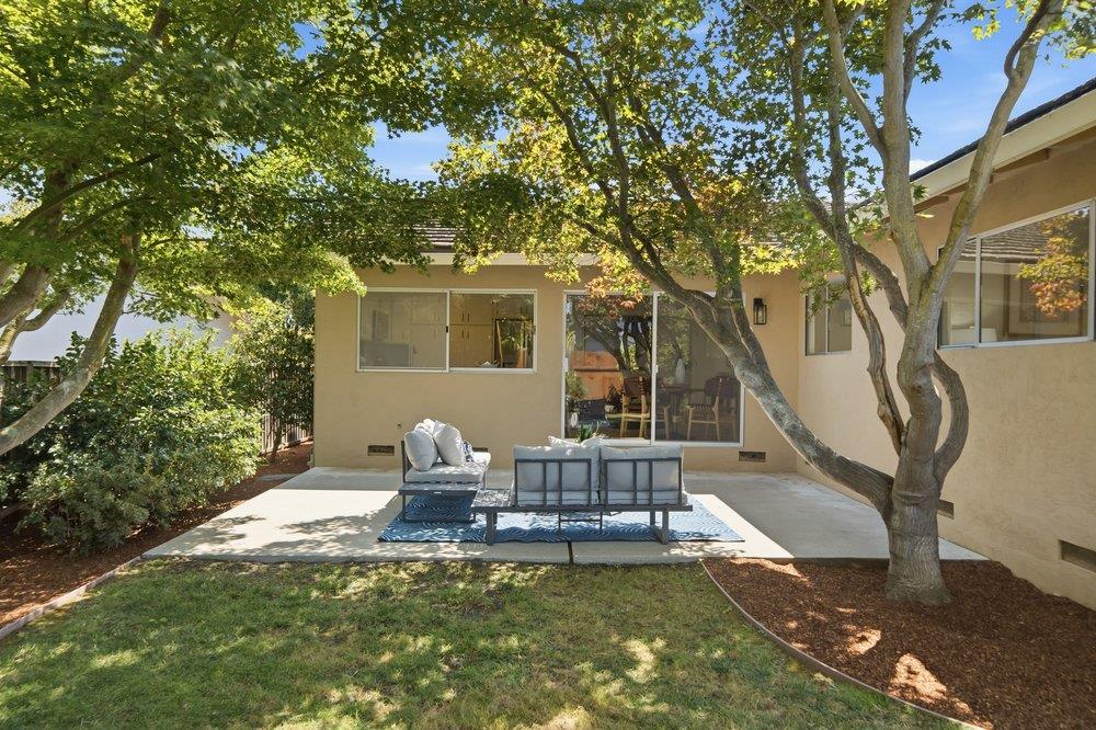 709 Carlisle WAY