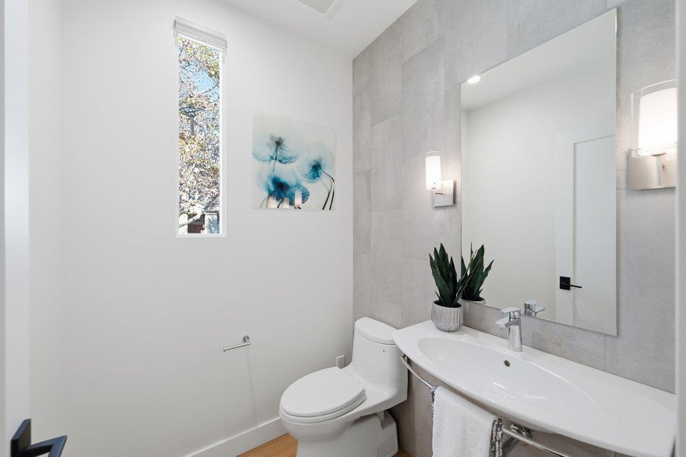 3096 Toscana CT