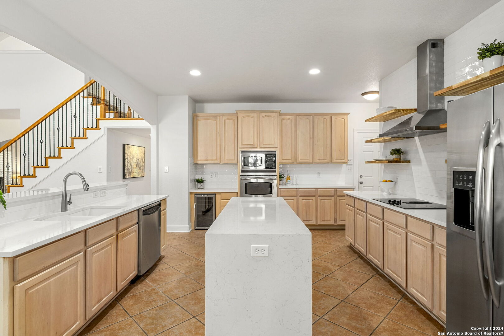 43 Three Lakes Dr