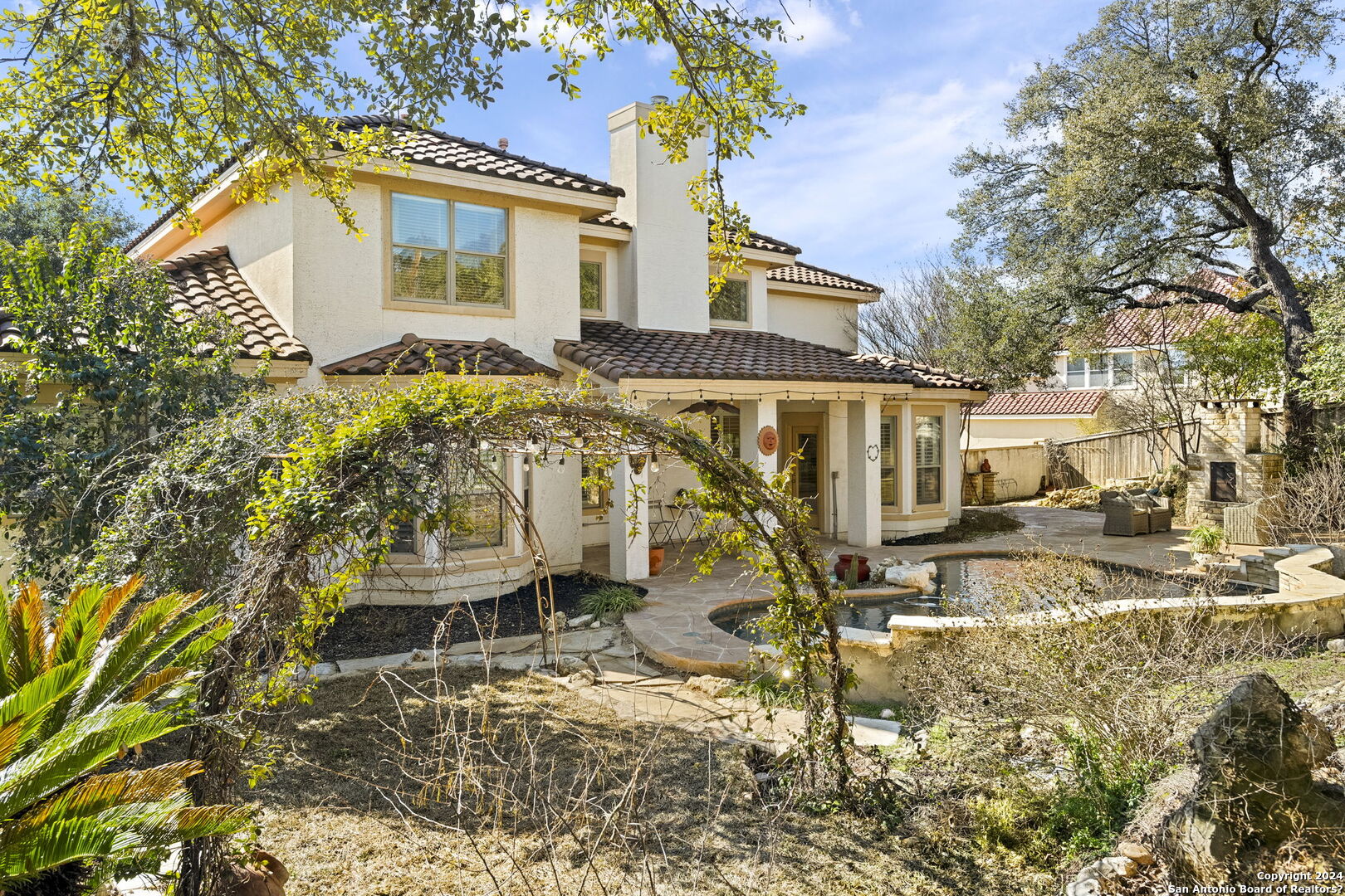 43 Three Lakes Dr