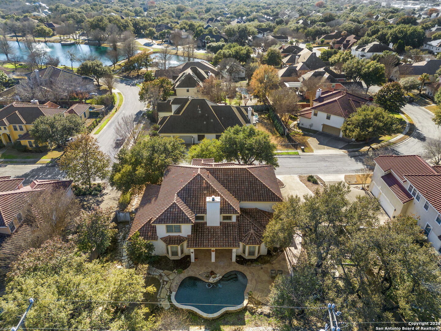 43 Three Lakes Dr