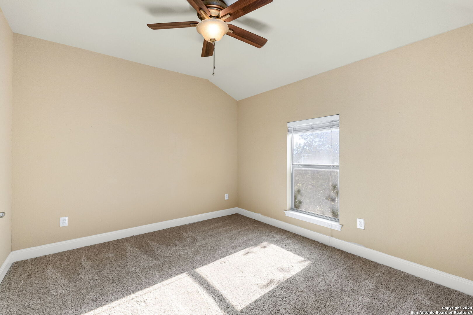 43 Three Lakes Dr
