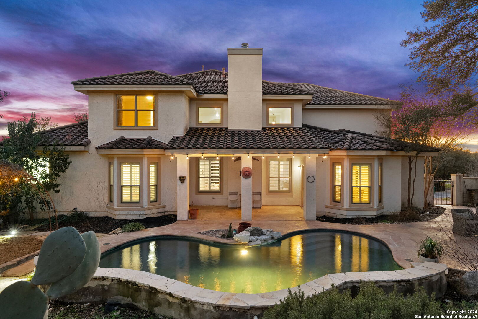 43 Three Lakes Dr