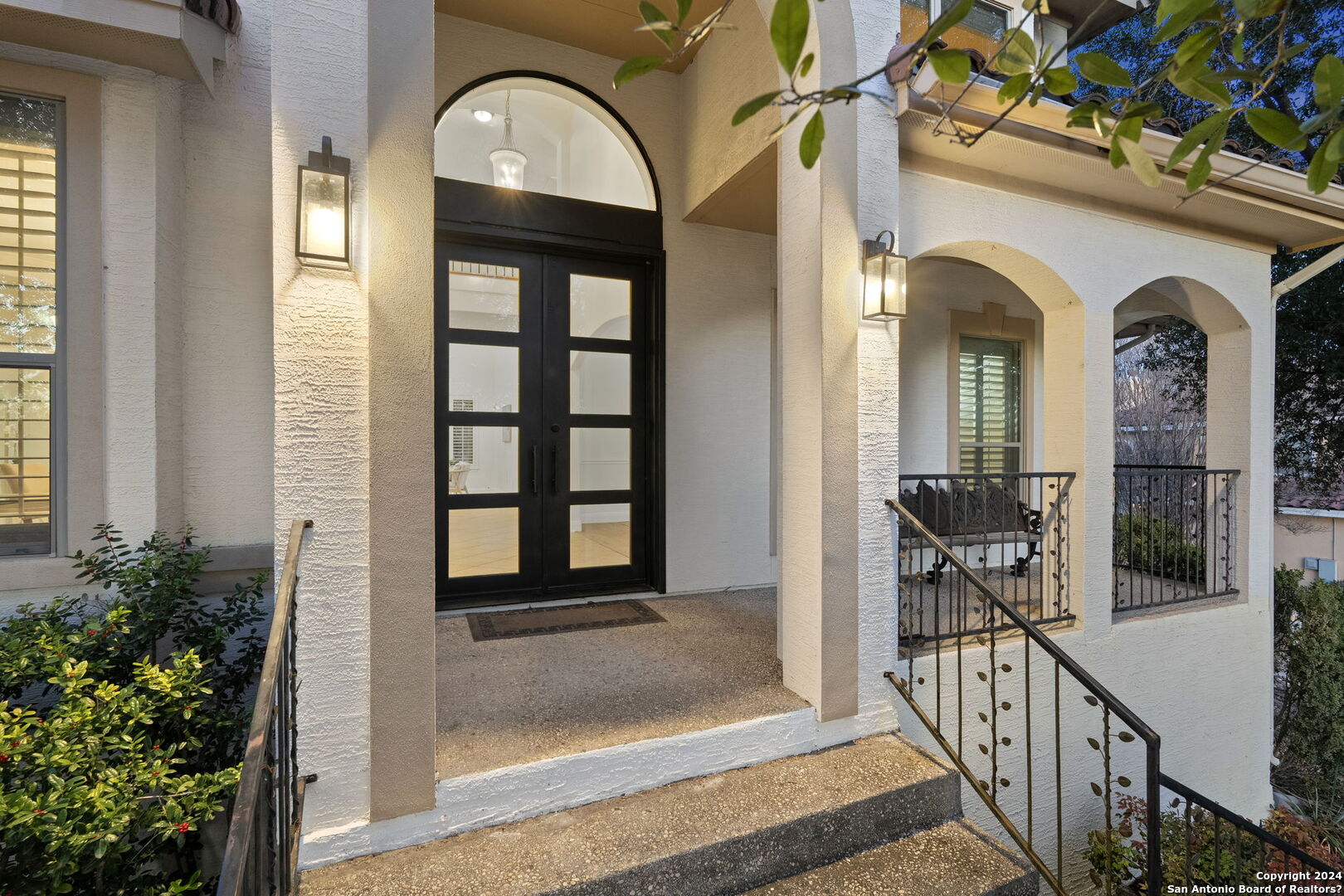 43 Three Lakes Dr