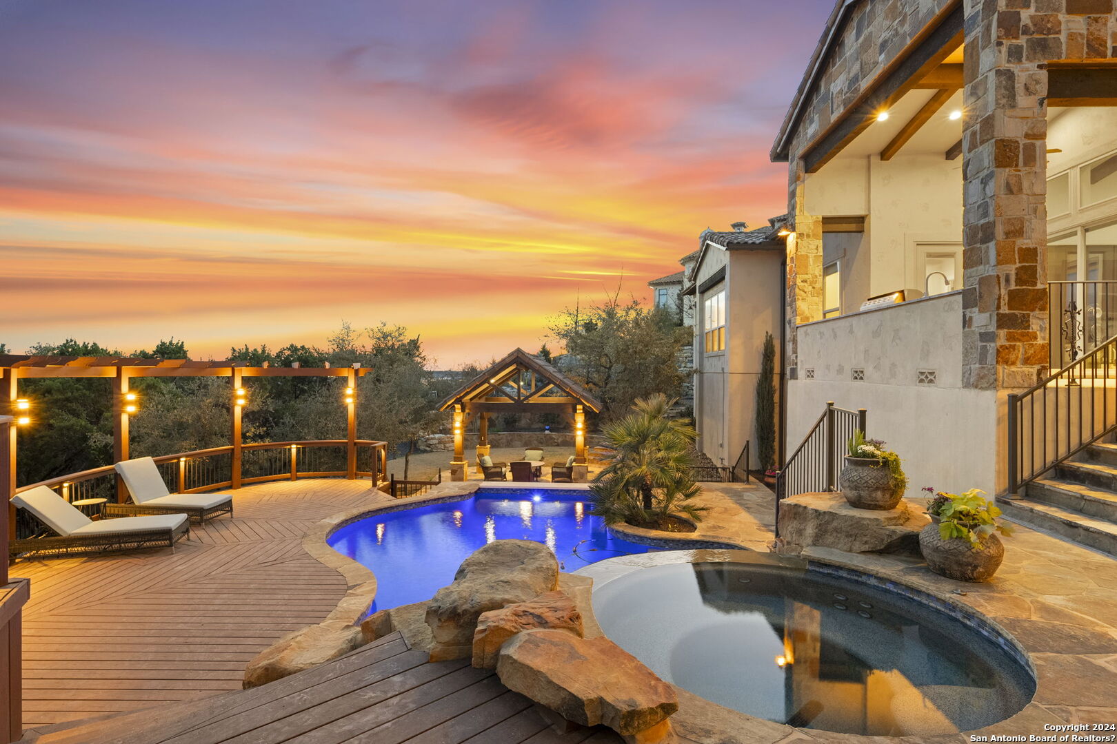 19 GRAND TERRACE