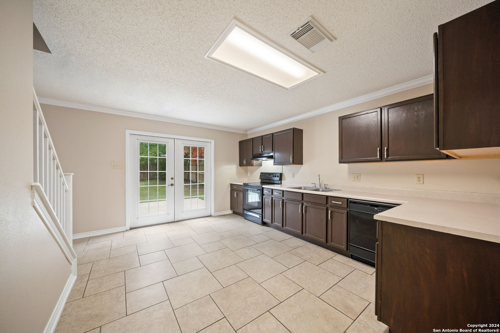 10122 SANDBROOK HILL