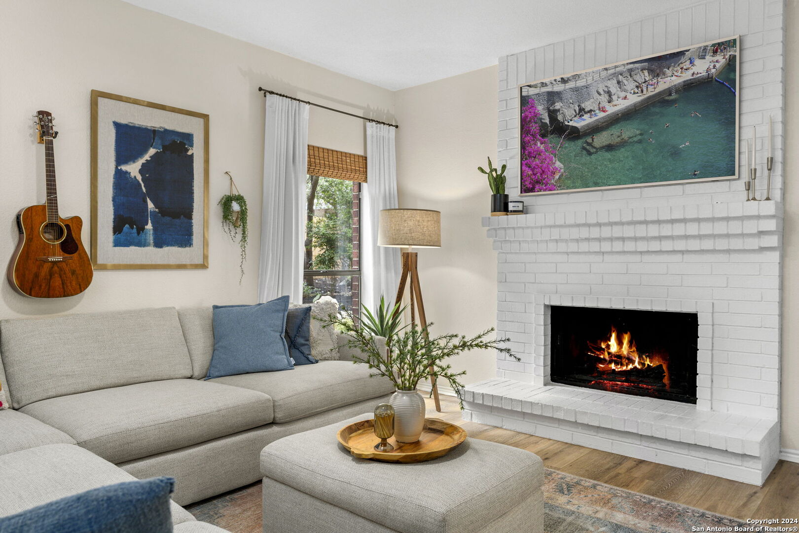 734 ARCH STONE