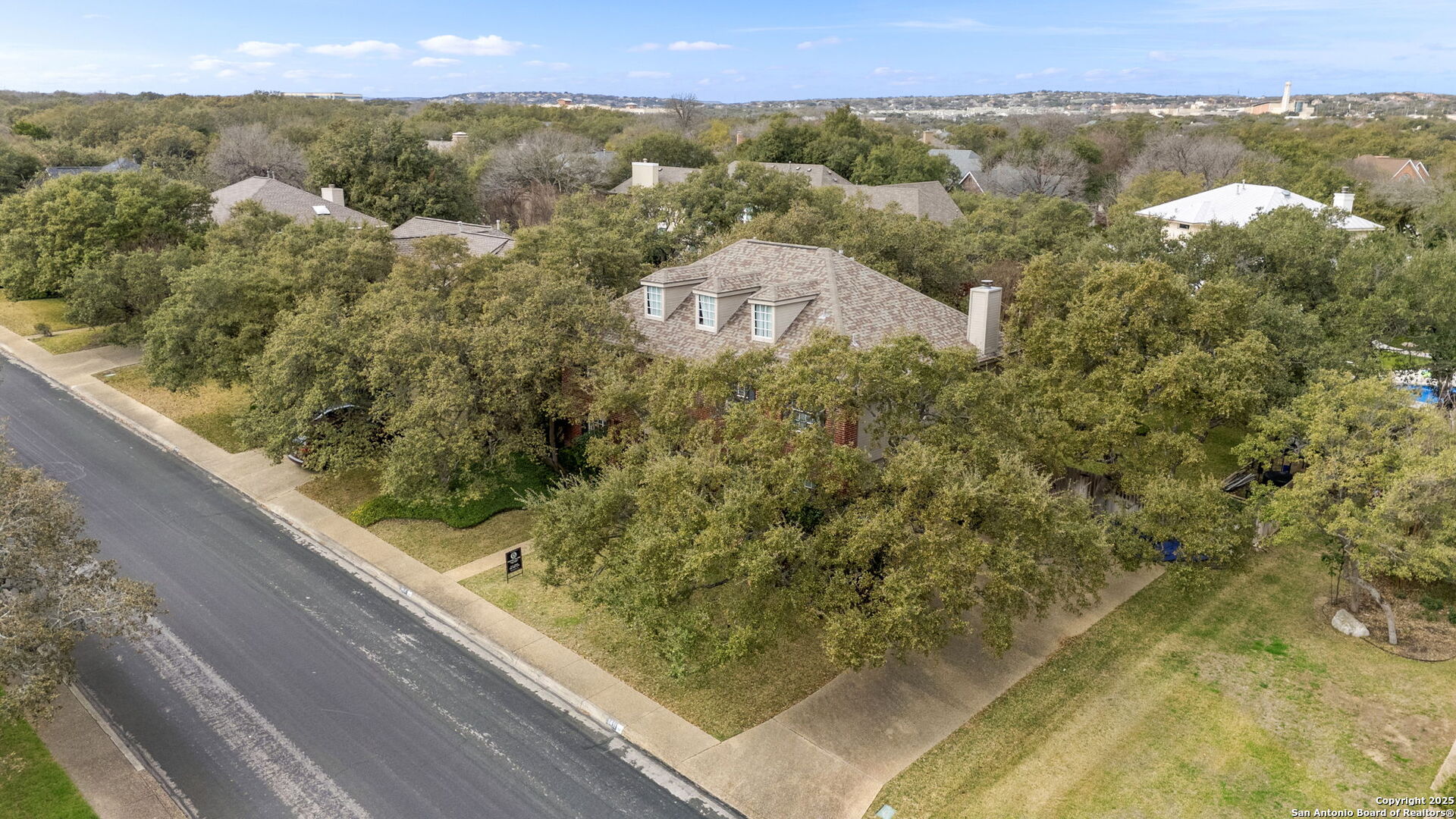 1411 Hawks Meadow