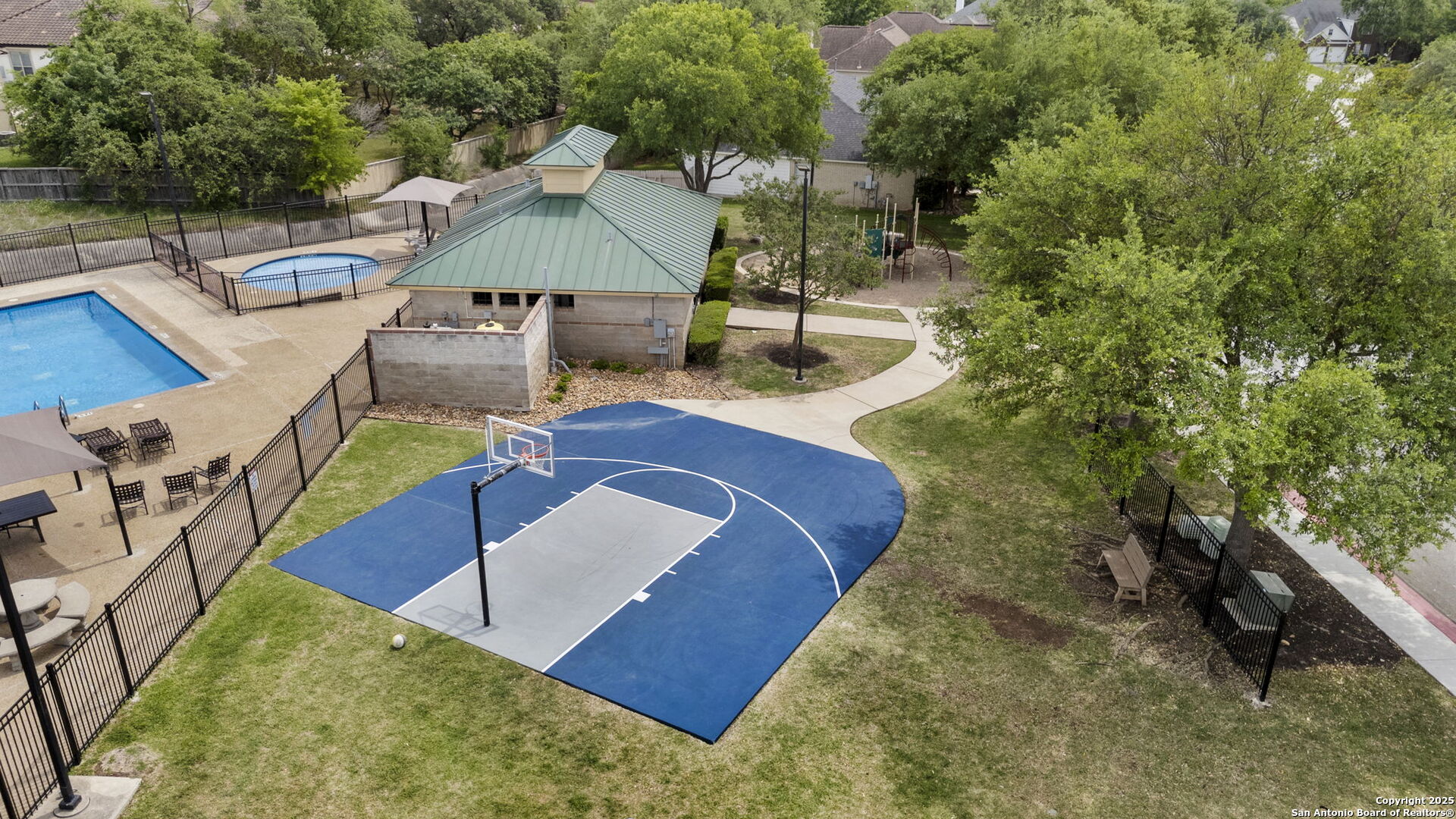 1219 Delmont Ct