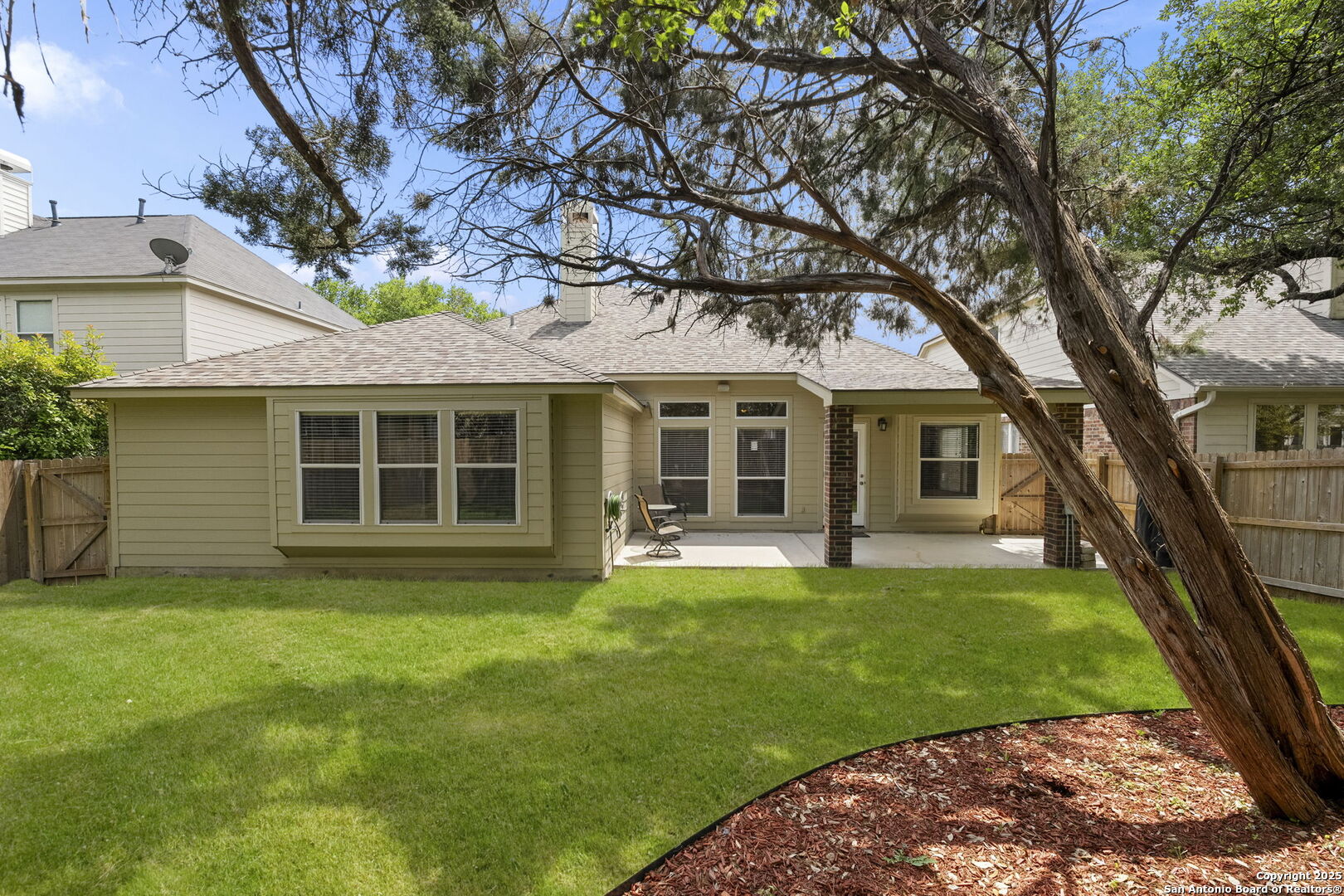 1219 Delmont Ct
