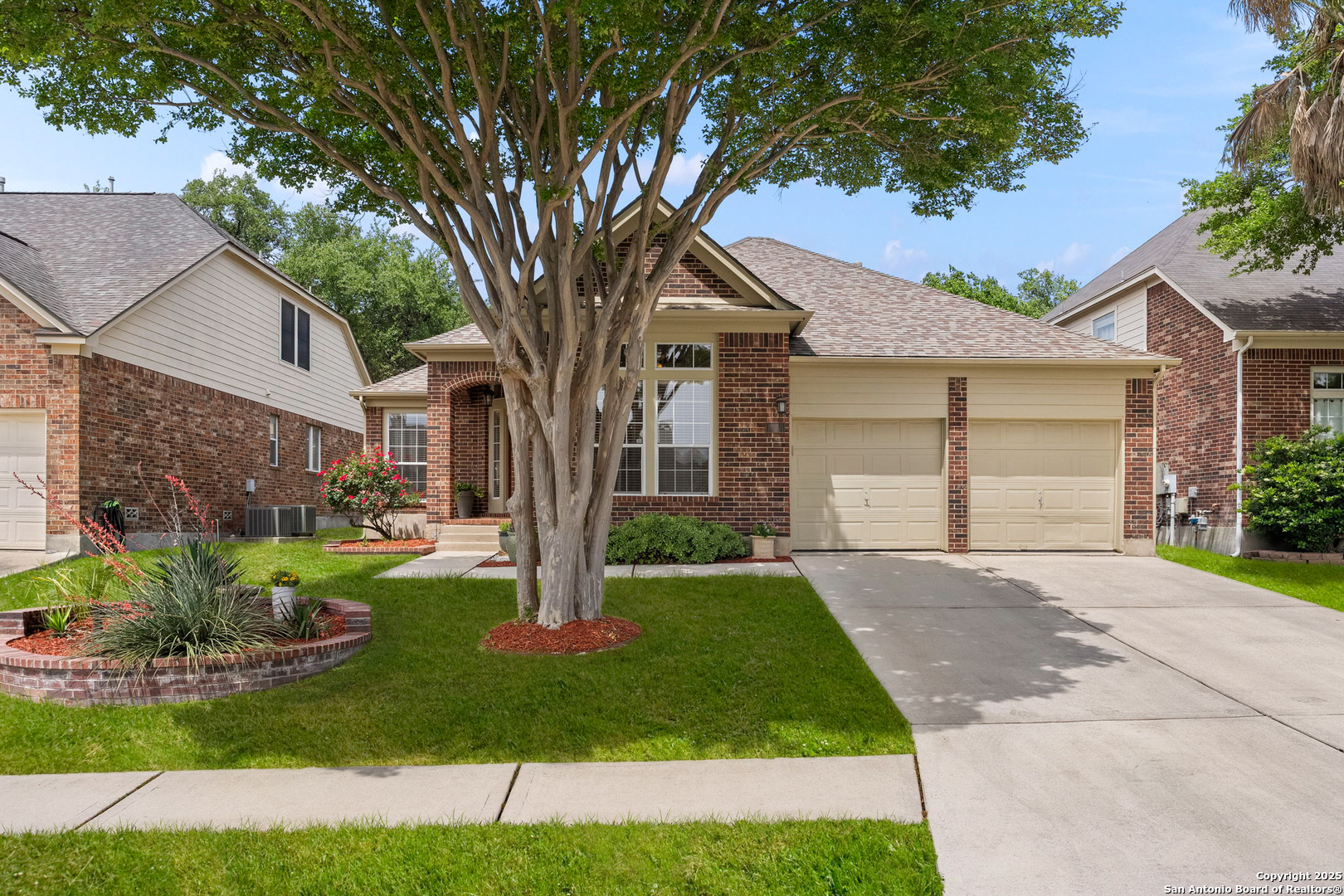 1219 Delmont Ct