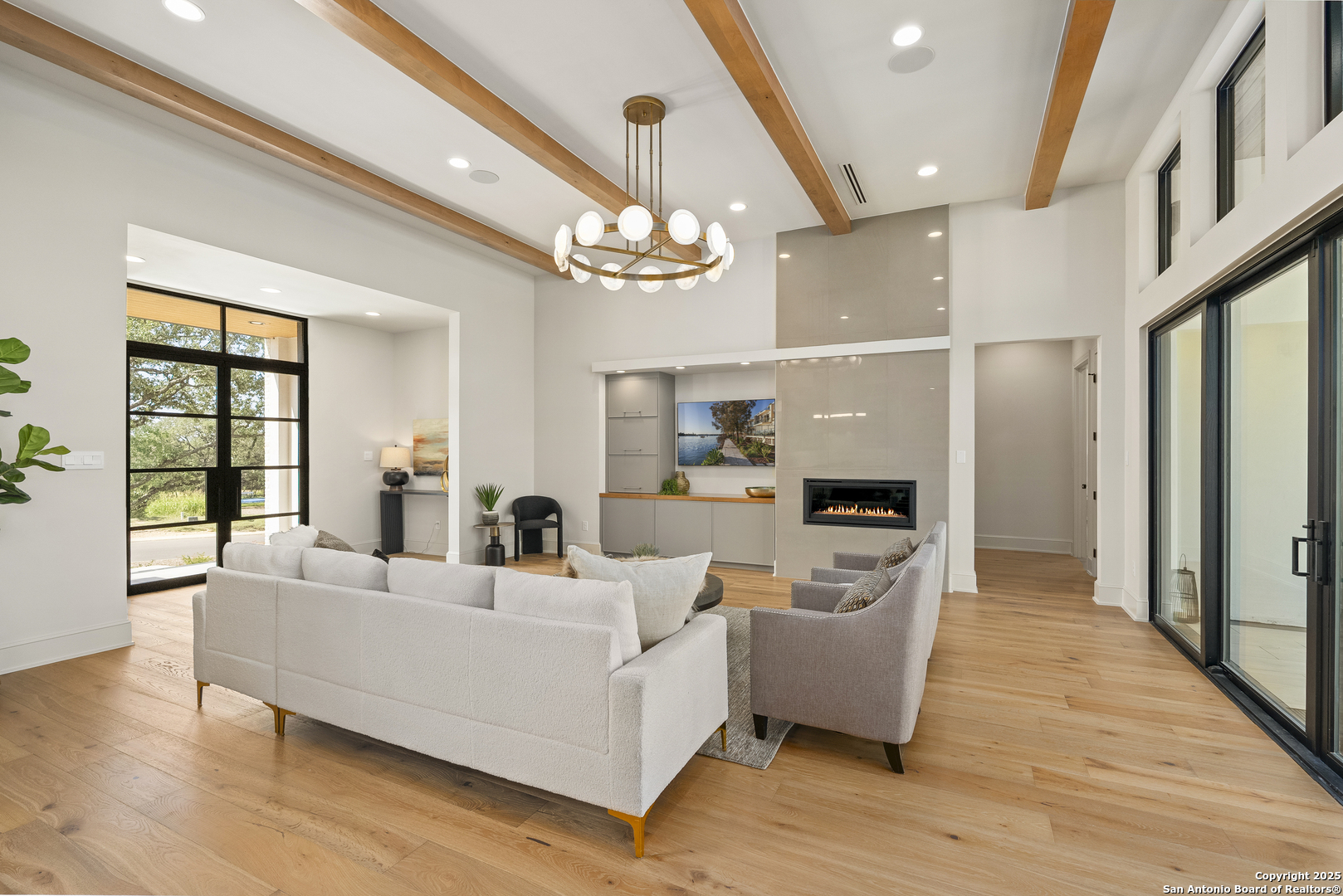 8191 Blue Oak Way