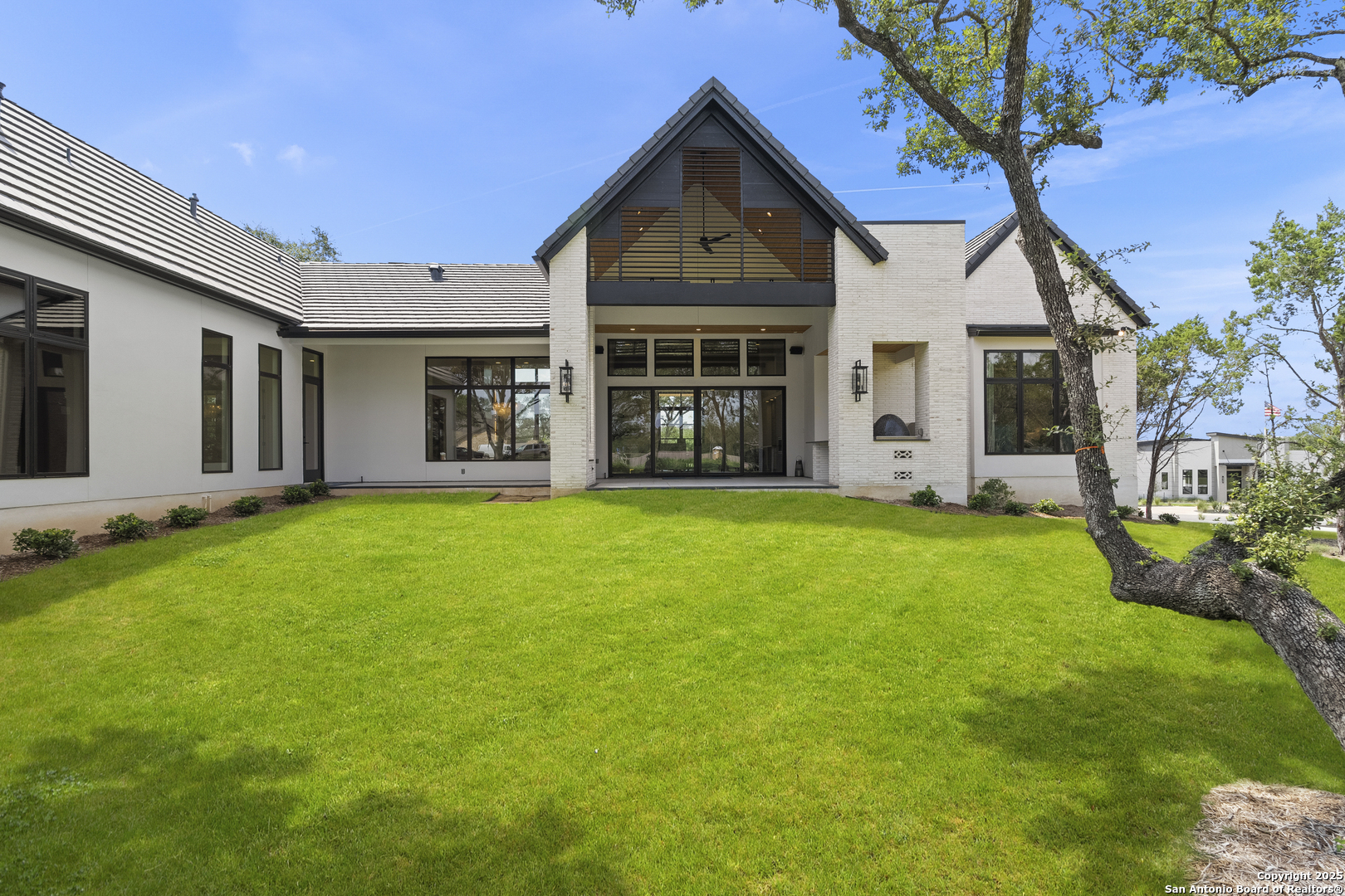 8191 Blue Oak Way