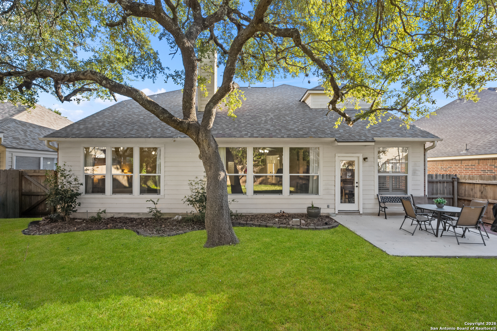 1223 Delmont Ct