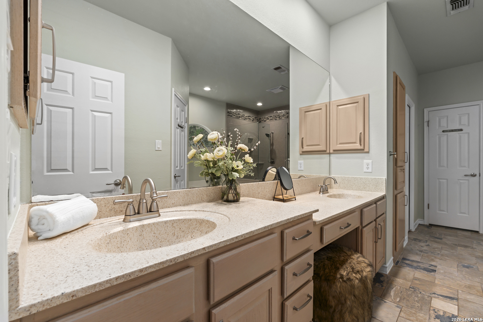 1722 Sandringham